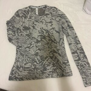 Lululemon Patterned Long Sleeve